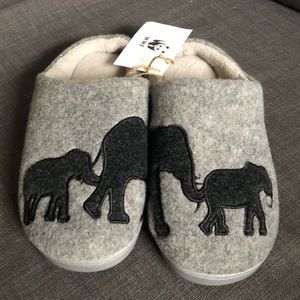 Brand new World Wildlife Foundation slippers